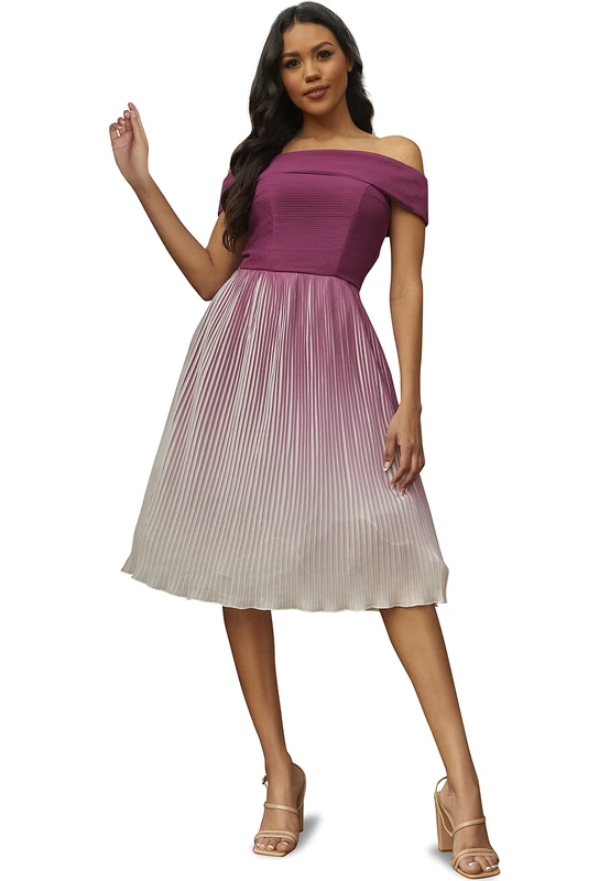 Chi Chi London Women's Bardot Ombre Pleated Midi in Berry Dress, Berry, 6 UK - Image 1