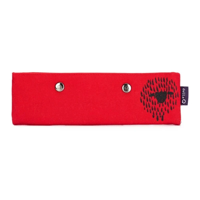 Della Q Needle Keeper, Red/Black, One Size