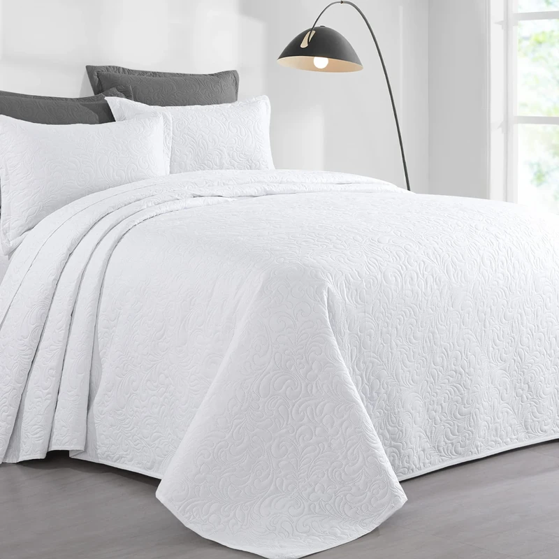 HOMBYS Alaska King 132x 120 Bedspread Coverlet Set, 3 Piece Lightweight Oversized King Quilt Bedding Set with Matching Shams, White