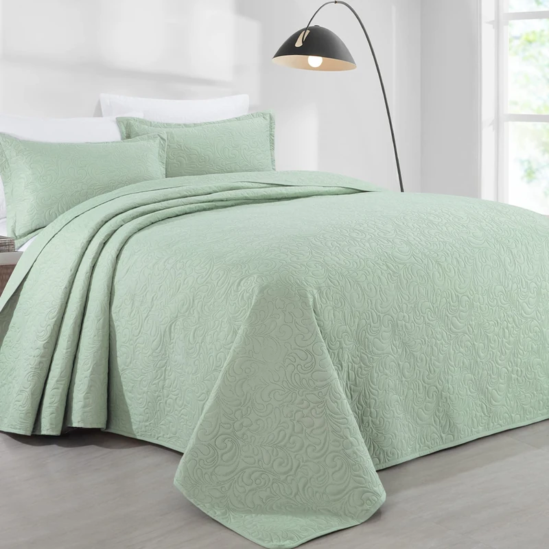 HOMBYS Alaska King 132x 120 Bedspread Coverlet Set, 3 Piece Lightweight Oversized King Quilt Bedding Set with Matching Shams, Sage Green