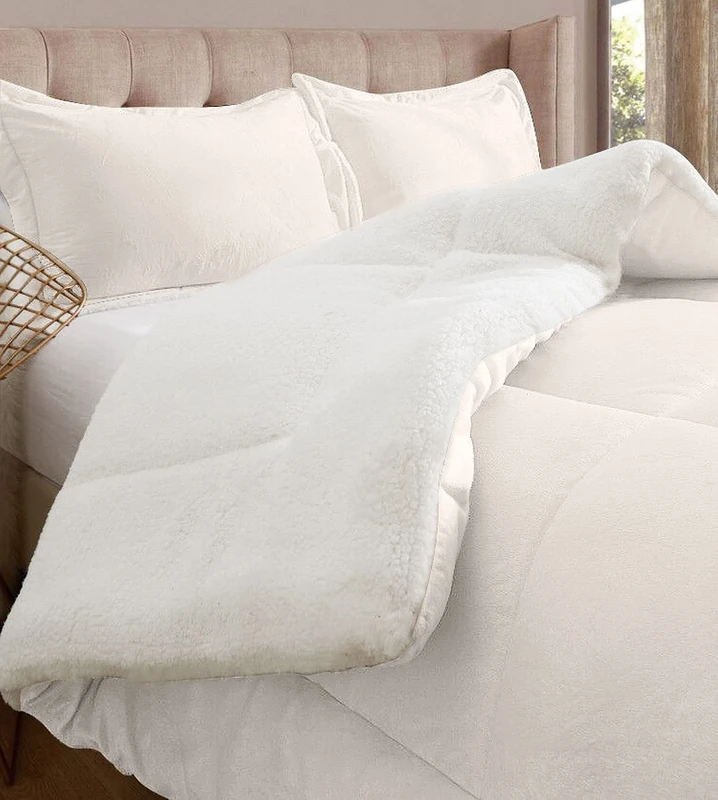 Elegant Comfort Heavy Weight Reversible Down Alternative Micro-Suede, Microsuede Flannel, Pearl Cream, Queen