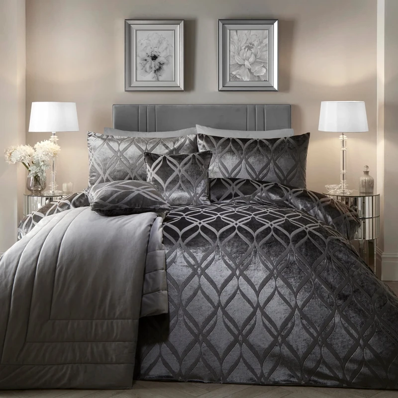SOIREE Slate Grey Ogee Velvet Duvet Cover Set – Super King Size 260x220cm – 2 Pillowcases – Soft & Cosy Jacquard Bedding – Glamorous Quilt Cover – Luxury Bedroom Set in Grey