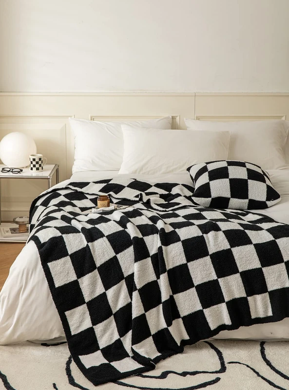 REPRECONF Ultra Soft Cozy Crocodile Pattern Buffalo Checkerboard Fluffy Microfiber Knitted Throw Blanket Lightweight Fleece Checkered Blanket for Sofa Couch Bed Travel Beige 51"X63"¡