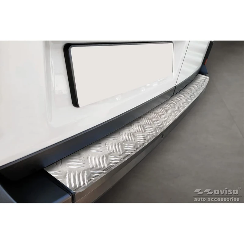Avisa Stainless Steel Rear bumper protector compatible with Volkswagen Crafter & MAN TGE 2017- 'Riffled' ('XL'-version)