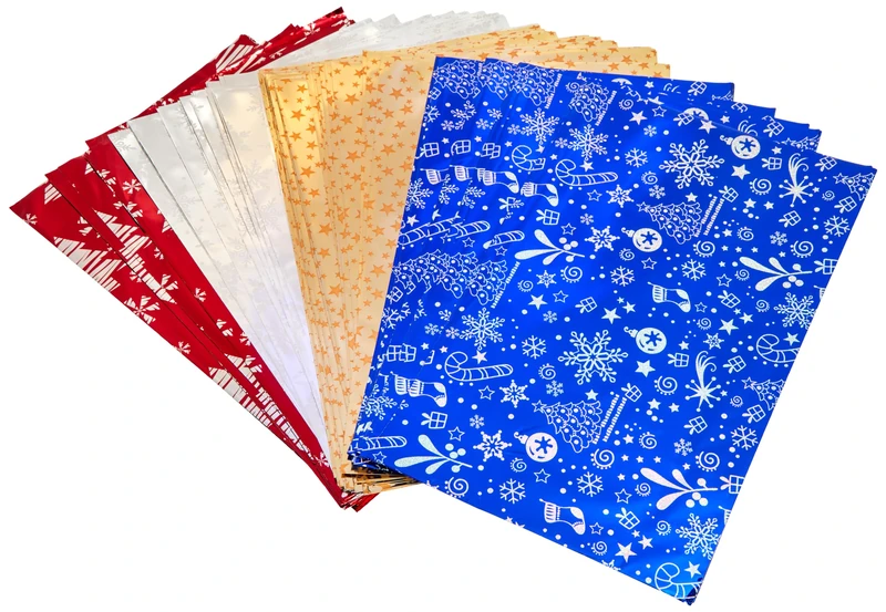 FAVORIT Pack of 100 Metallic Gift Bags, 25 x 40 cm, 25 Pieces for 4 Christmas Designs