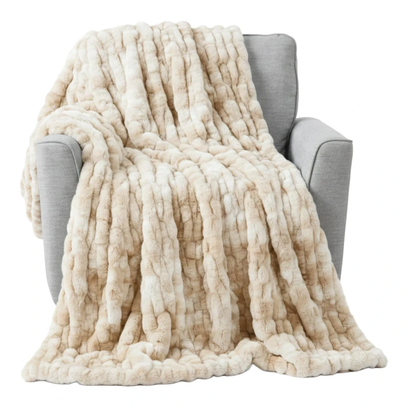Lavish Home Oversized Ruched Faux Fur Blanket - 60x80-Inch Jacquard Faux Fur Queen-Size Throw for Sofas and Beds - Luxurious Bedding (Cream)