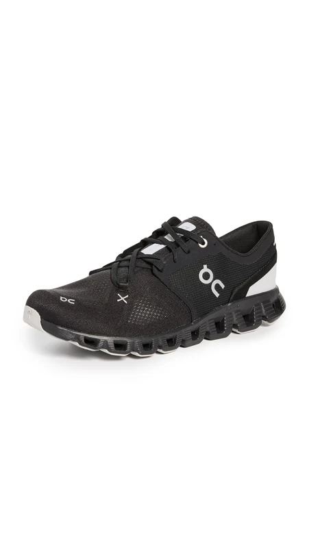 On 3MD30320299 Cloud X 3 AD Men Black/White UK 8 - Image 1