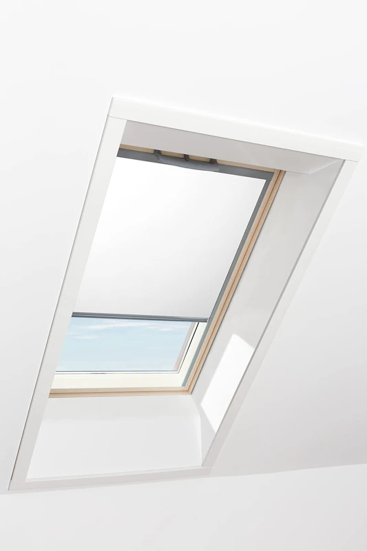 Original Roto Roller Blind Exclusive ZRE Daylight Blind for Roto Roof Windows Guide Rail Silver For Windows Series Q Size 055/078 | 05/07 Colour White