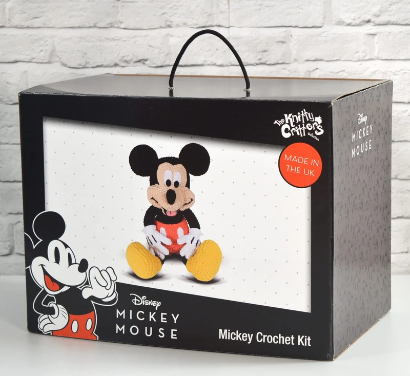 Disney - Mickey Mouse - Super Size Super Cuddly Crochet KIT - Image 1