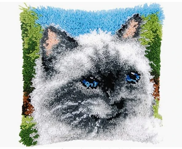 Latch Hook Kit for Adults & Kid Siamese Cat Pattern 43x43cm, Complete DIY Cushion Making Craft Kits with Yarn & Canvas and Crochet Needle, Latch Hook Pillow Cover Adult Craft Kits Home Decor