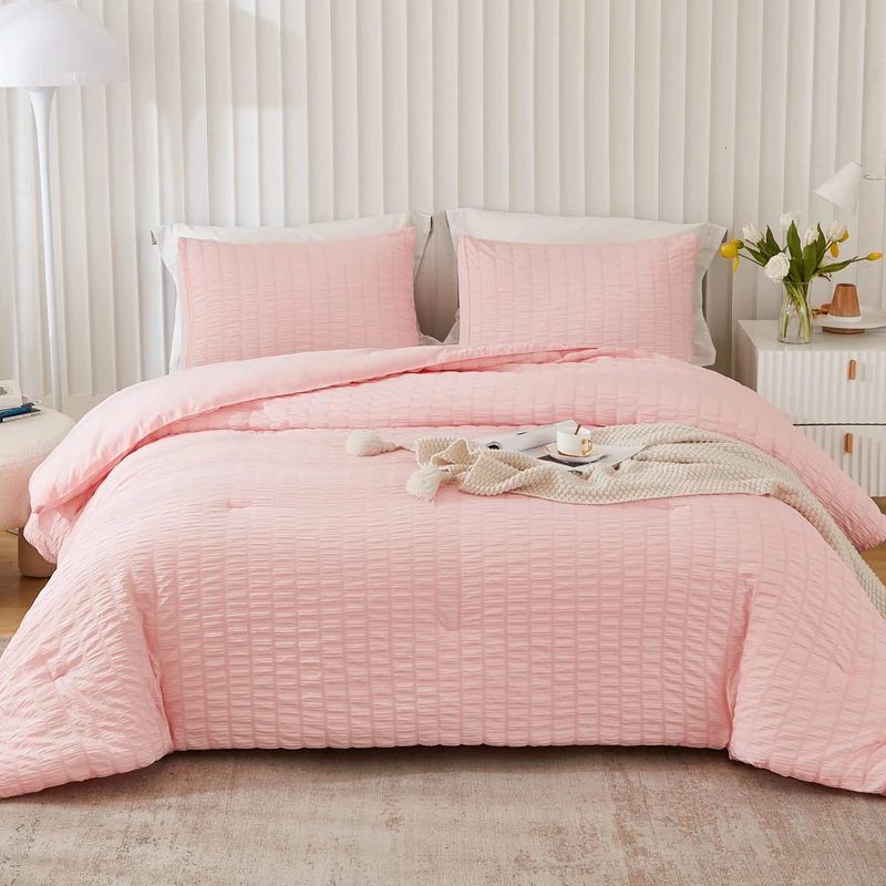AveLom Blush Pink Seersucker Full Comforter Set (80x90 inches), 3 Pieces - 100% Soft Washed Microfiber Lightweight Comforter with 2 Pillowcases, All Season Down Alternative Comforter Set for Bedding