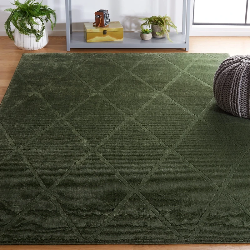 Safavieh Contemporary Rug for Living Room, Dining Room, Bedroom - Revive Collection, Short Pile, in Green, 240 x 300 cm