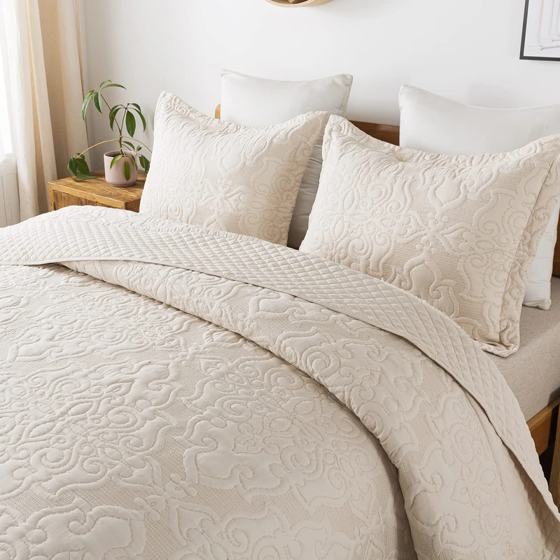 Travan 3-Piece King Quilt Set Quilted Bedspread Oversized Microfiber Lightweight Bedspread Coverlet Set with Shams Bedding Set for All Season, Beige, King
