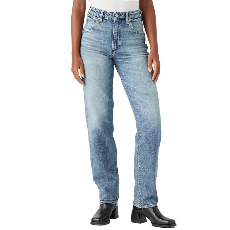 Wrangler Women's Mom Straight Jeans, Tainted Wash, 30W x 32L