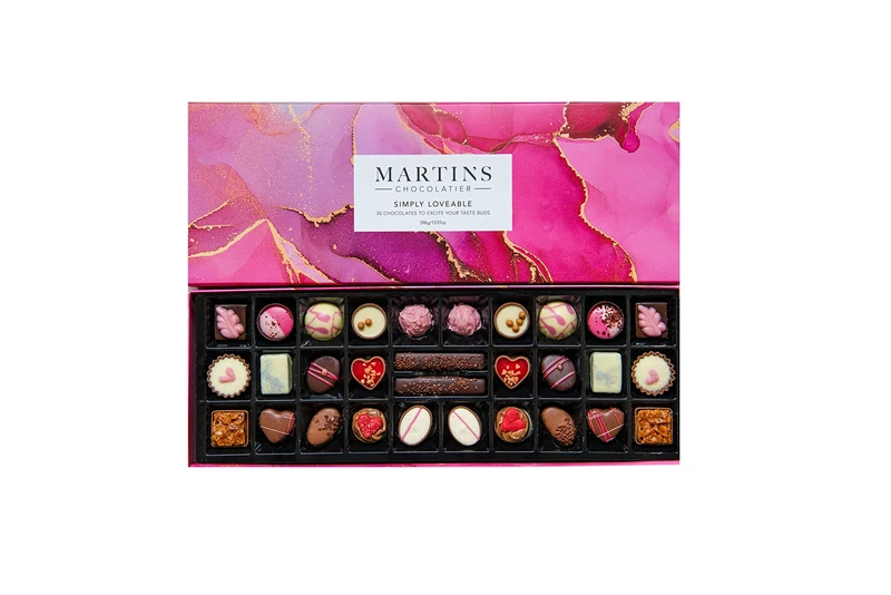 Martin’s Chocolatier Simply Loveable Collection | Luxury Handfinished Chocolate Gift Box | 30 Chocolates in 15 Flavours | Birthday, Valentine's, Anniversary Present
