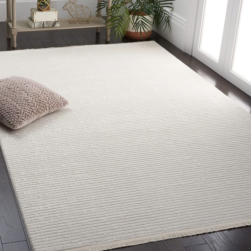 Safavieh Geometric Rug for Living Room Dining Room Bedroom - Whisper Collection Short Pile Ivory 4ft x 72in