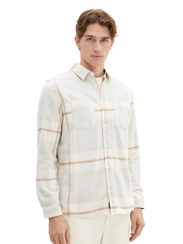 TOM TAILOR Men's Comfort Fit Checked Shirt with Patch Chest Pockets, 32312-beige Tonal Big Check, XL