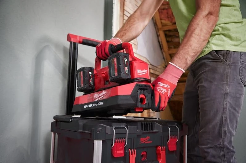 M18PC6 6-Bay Packout Rapid Battery Charger 240v