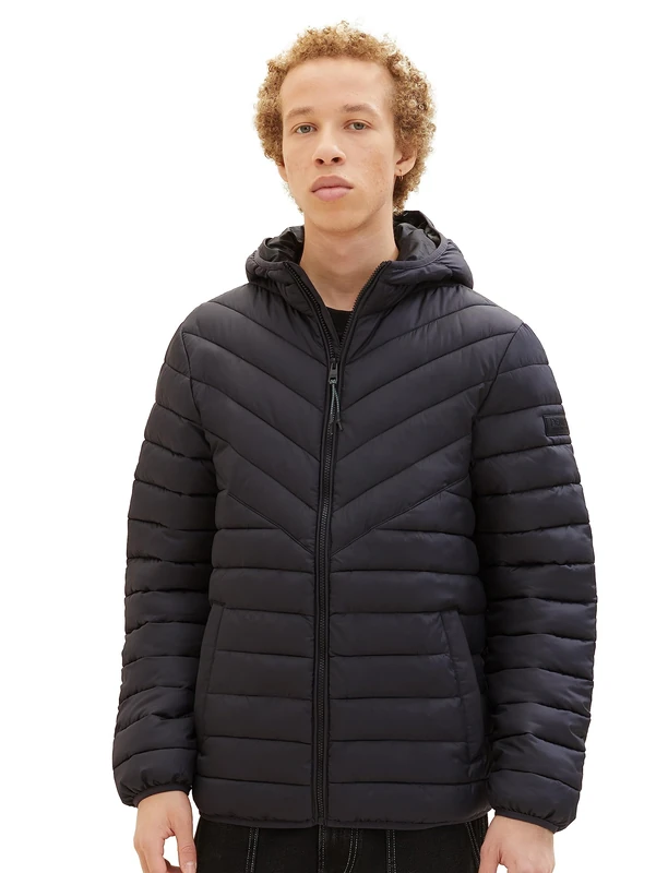 TOM TAILOR Denim Men's 1039214 Lightweight Quilted Jacket with Hood, 10916-almost Black, L