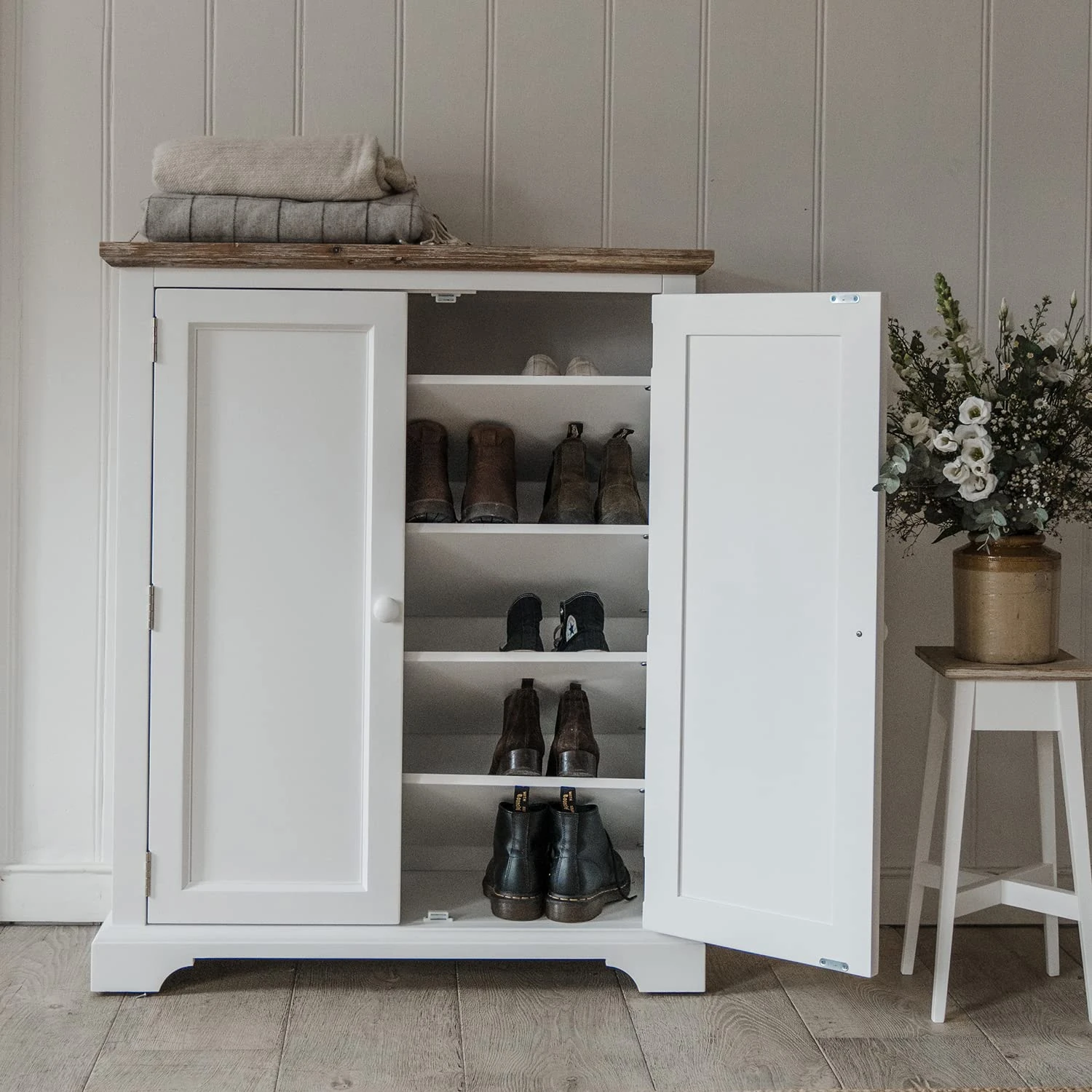 Florence Shoe Storage Cabinet | Wooden Shoe Rack | White Hallway Shoe Organiser with 2 Doors | Fully Assembled Shoe Storage Unit | Hallway Entryway Furniture