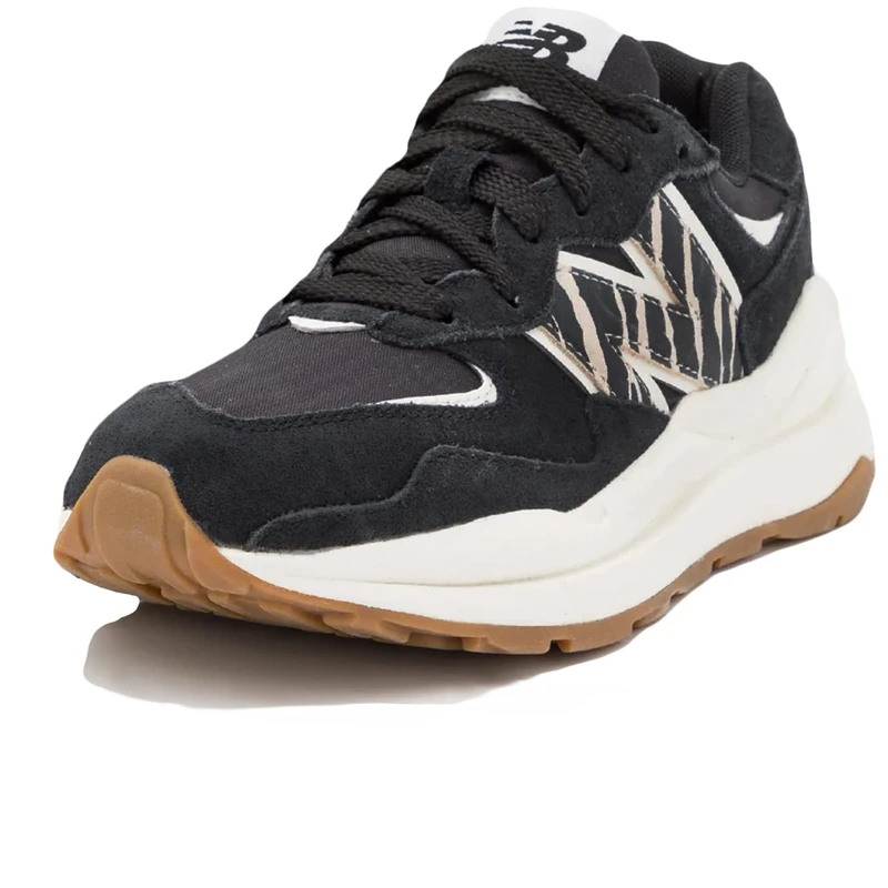 New Balance Women's 5740 Shoes, Black/Sea Salt, 6.5/M