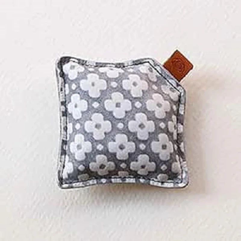 Cohana Yuzen Paperweight Leather Grey - 1pc