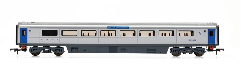 Hornby R40355E Platinum Jubilee Mk3 Coach - 00 Gauge