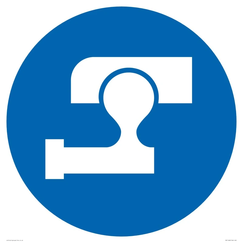 Mandatory: Secure tow hitch Sign - 600x600mm - S60 - Image 1