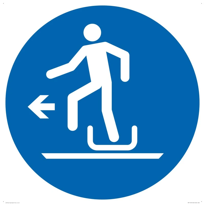 Mandatory: Alighting from toboggan to the left Sign - 600x600mm - S60 - Image 1