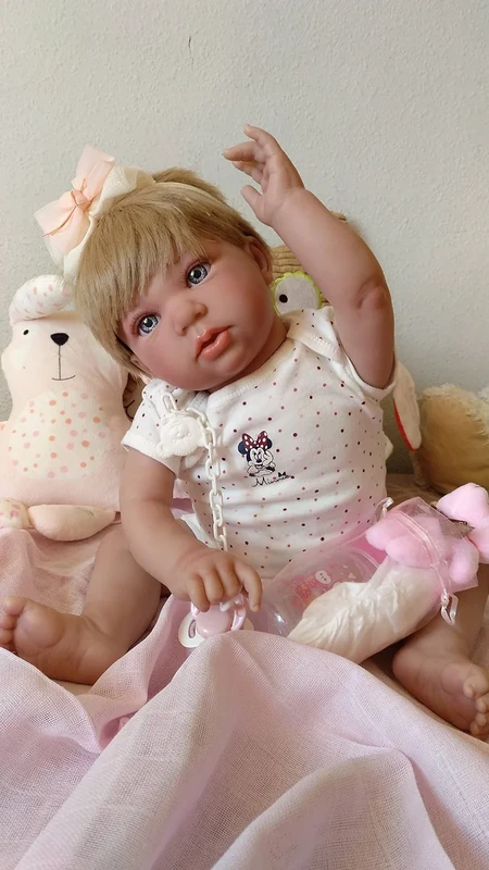 MIS MUÑECAS REBORNS Baby Reborn Celia, Measures 52 cm, Weighs 2.3 kg, Dressed and with Accessories of a Real Baby, Silicone Vinyl, Reds, Headband Fall. Your Best Gift.