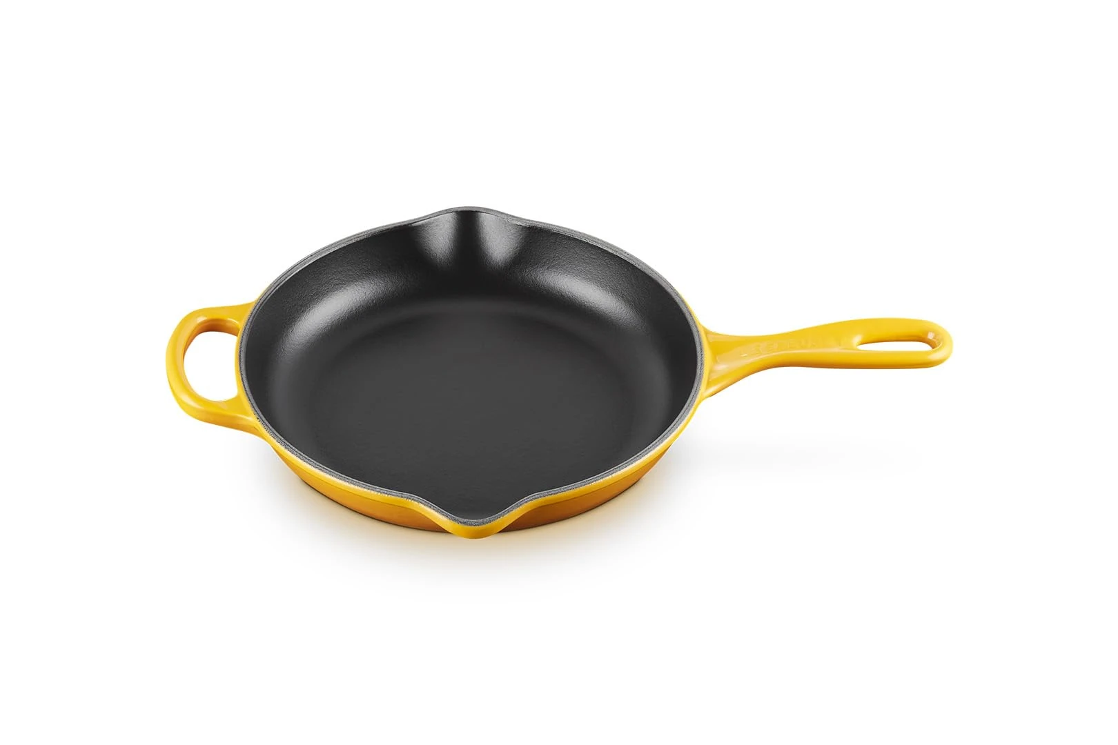 LE CREUSET Signature Enamelled Cast Iron Skillet Frying Pan with Helper Handle and Two Pouring Lips, 23 cm, Nectar, 20182236720422