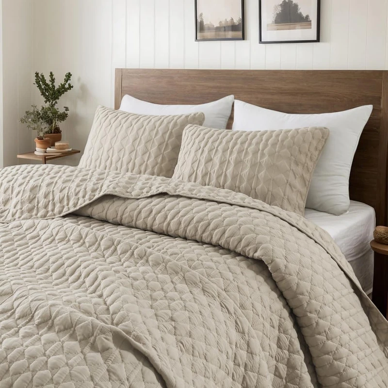 Beige Quilt Queen Size Bedding Sets with Pillow Shams, Lightweight Soft Bedspread Coverlet, Quilted Blanket Thin Comforter Bed Cover, All Season Summer Spring, Tan Cream, 3 Pieces, 90x90 inches - Image 1