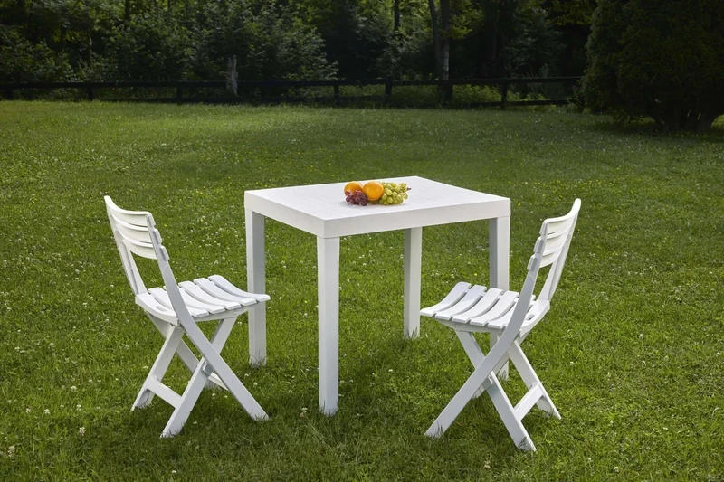 Dmora - Outdoor lounge set Ortisei, Garden set with 1 rectangular table and 2 folding chairs, Pic Nic indoor and outdoor set, 100% Made in Italy, White