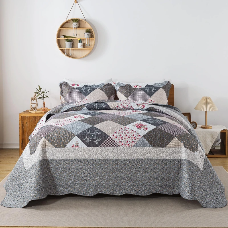 HoneiLife Oversized King Bedspreads 120x120-3 Pcs California King Quilt, Extra Large Quilt Sets All Season Use,Rustic Bedding Sets King Size,Reversible Coverlet Lightweight Bed Cover, Grey