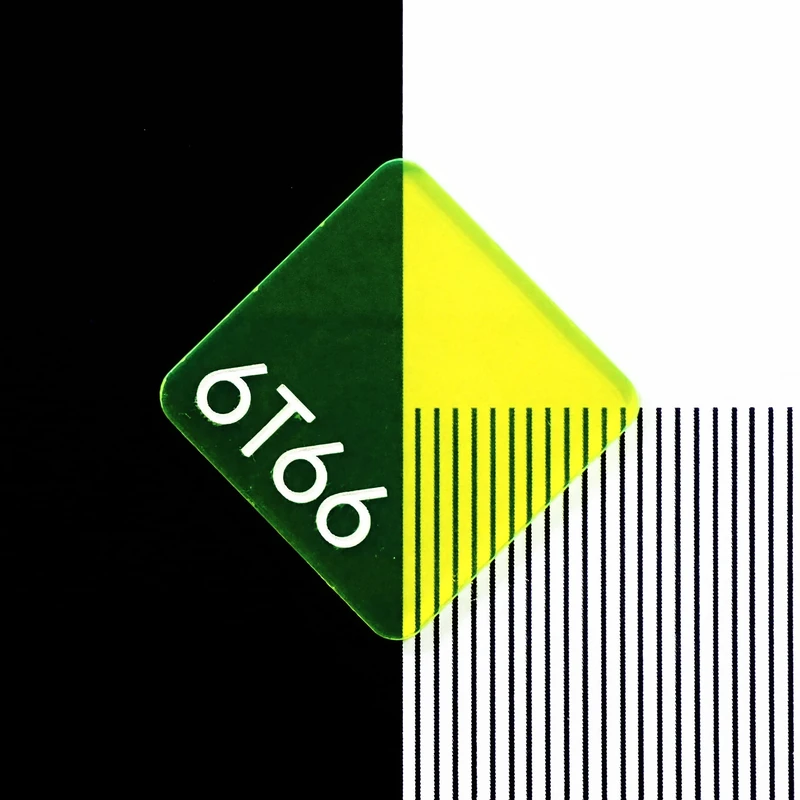 Perspex 6T66 Fluorescent Acid Green Cast Acrylic Sheet - 1000x600x3mm