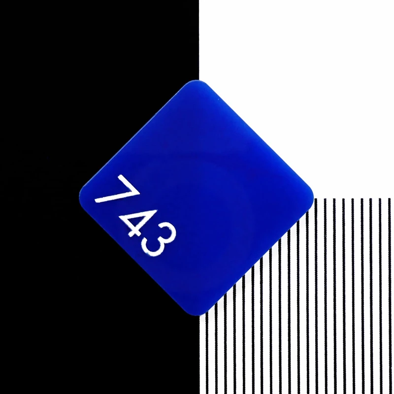 Perspex 743 Blue Cast Acrylic Sheet - 1000x600x3mm
