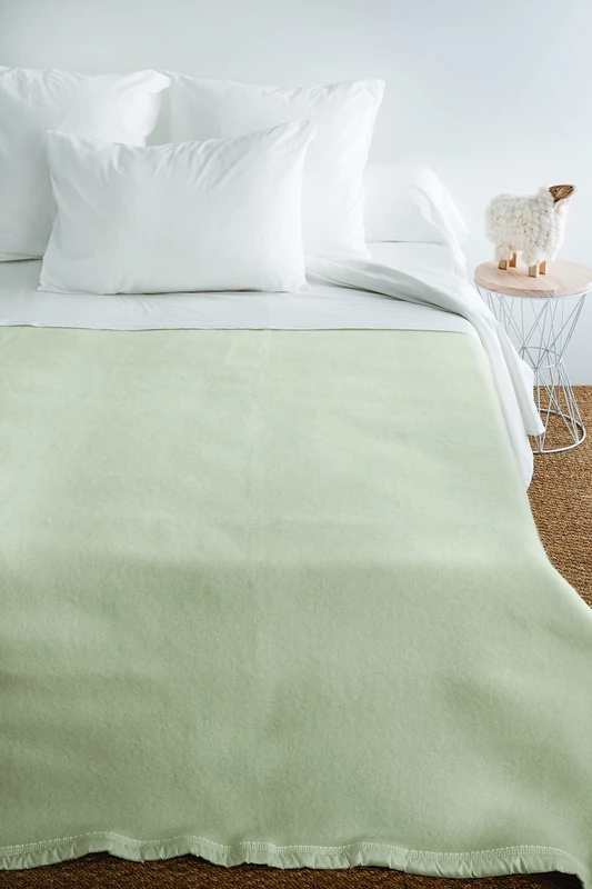 Toison d'Or Volta Blanket, Natural, 220 x 240 cm - Image 1