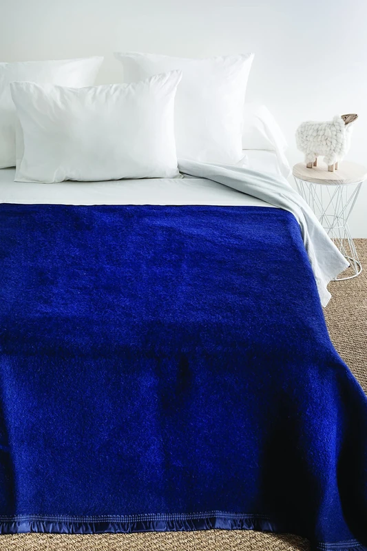 Toison d'Or Volta Blanket, Navy, 180 x 240 cm