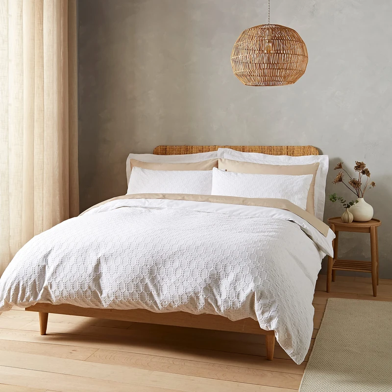 Bianca Fine Linens Bedding Waffle Cotton Circle Cotton King Duvet Cover Set with Pillowcases White