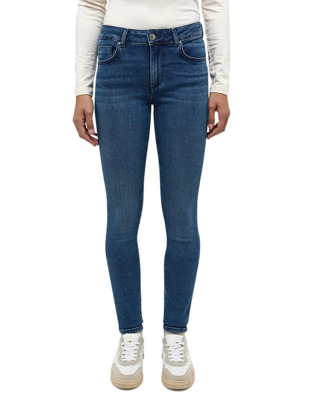 Style Shelby Skinny, Medium Blue 402, 29W x 32L