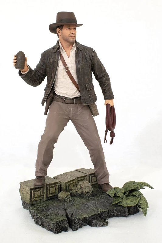 Diamond Select Indiana Jones 20cm Premier Coll. Treasures Figurine - Image 1