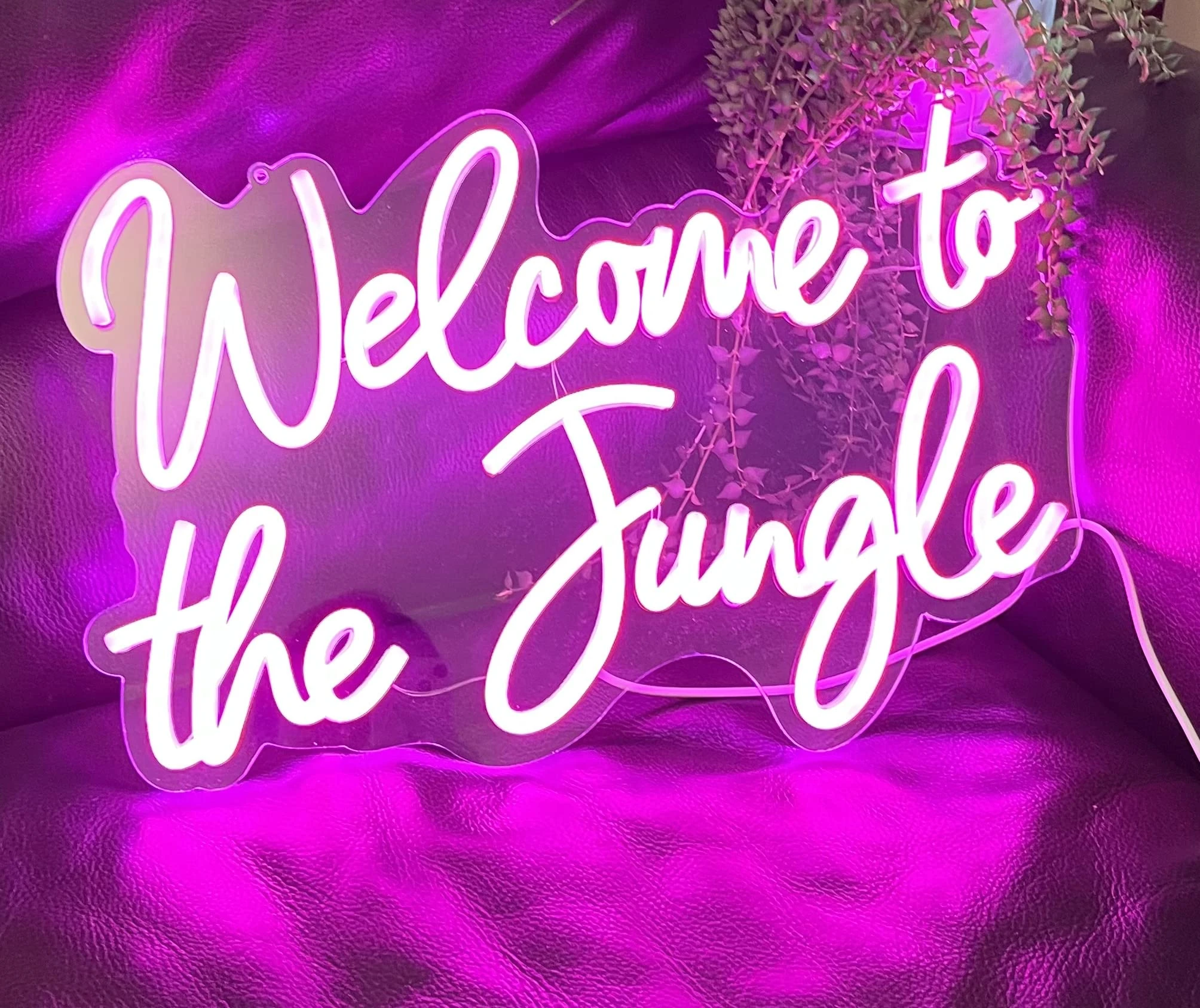 DAKABUKA Welcome to the Jungle LED Neon Signs Pink Neon Lights for Wall Decor USB Light Up Sign For Garden Home Porch store Christmas Living Room Bar Decoration(16.5 * 11Inch)
