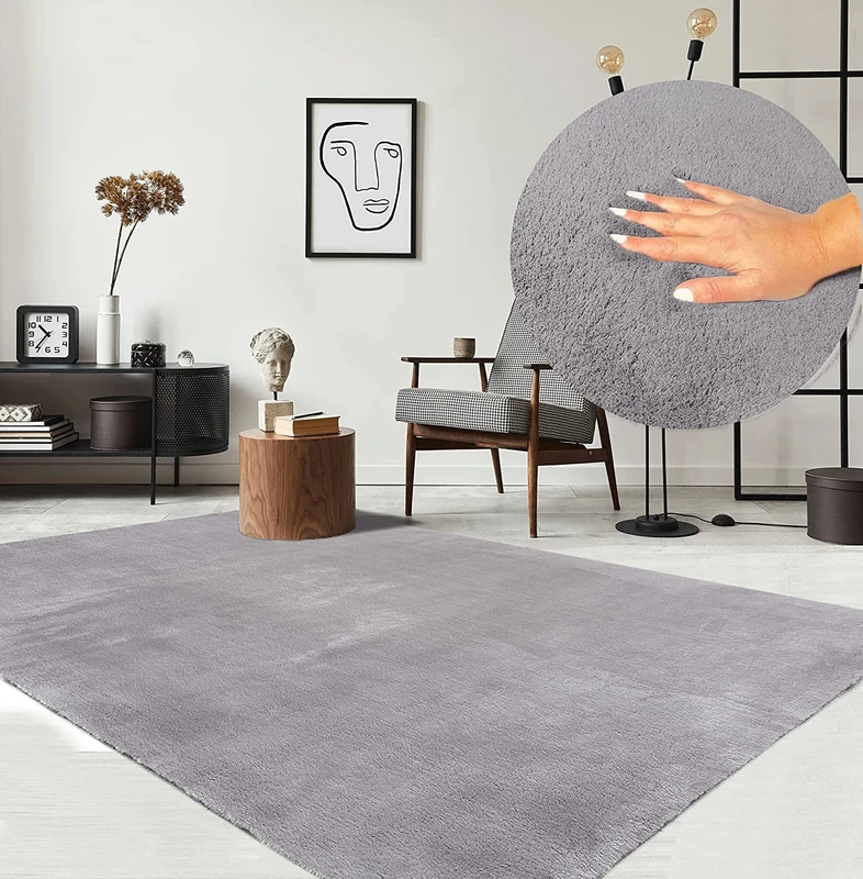 the carpet Relax Modern Fluffy Short Pile Rug, Non-Slip Underside, Washable up to 30 Degrees, Super Soft, Fur Look, Grey, 240 x 340 cm