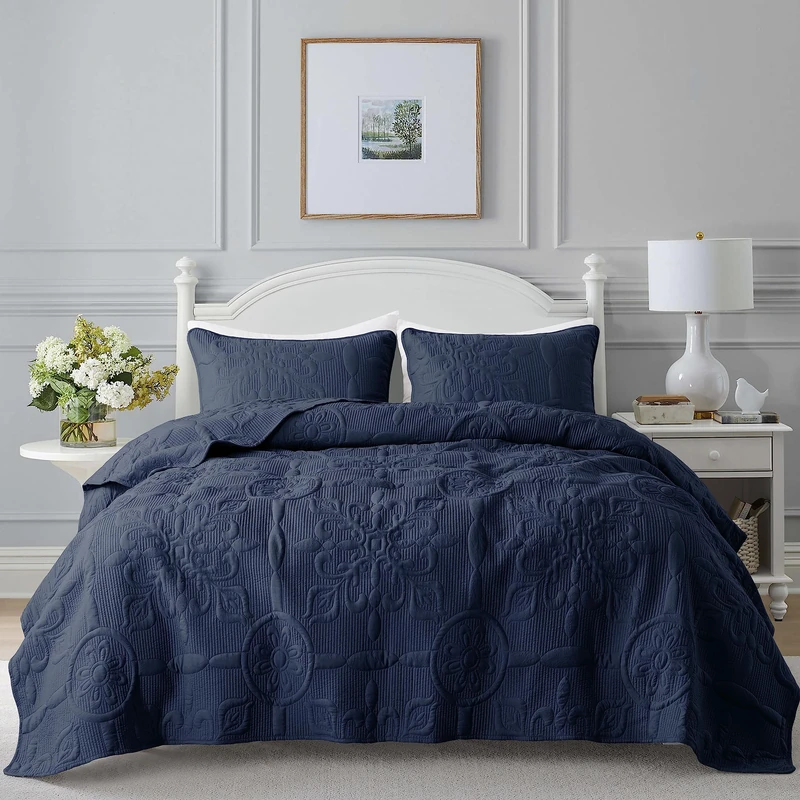 B2EVER Navy Blue Damask Quilt King Size Bedding Sets with 2 Pillow Shams, Boho Bedspread Lightweight Soft Farmhouse Vintage Bohemian Coverlet Retro Jacquard Pattern Bed Cover for All Season, 3 Pieces