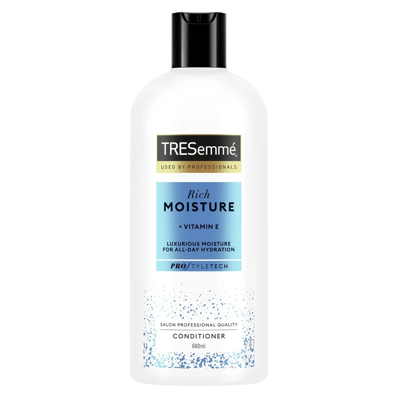 TRESemme Rich Moisture Conditioner luxurious moisture for all-day hydration for dry, damaged hair 680 ml