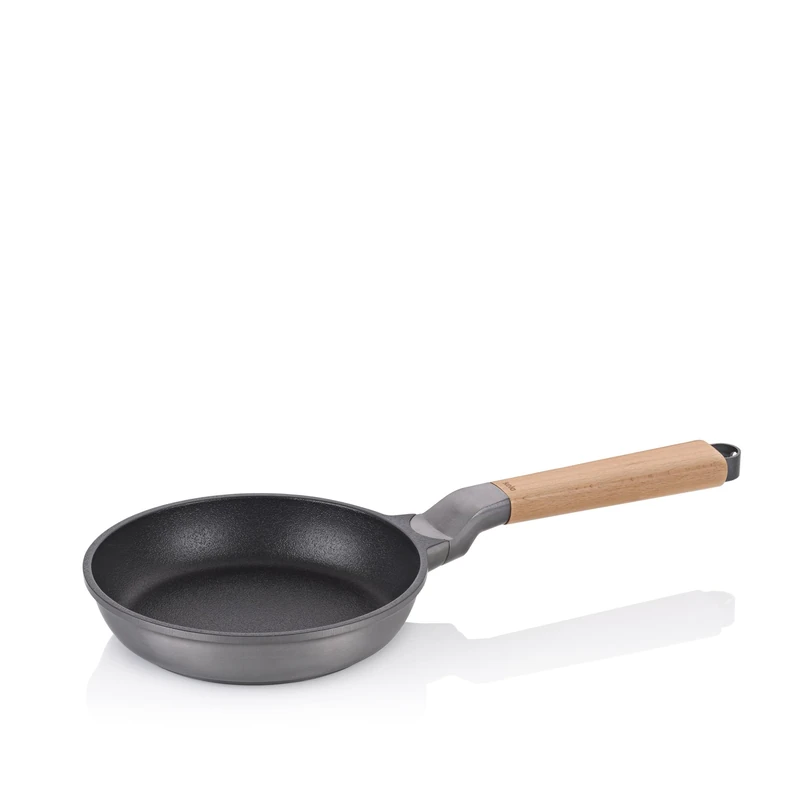 kela frying pan 20cm VITANA, small frying pan induction, recyclable, pan with oil control system, cast aluminium coated, beech wood handle