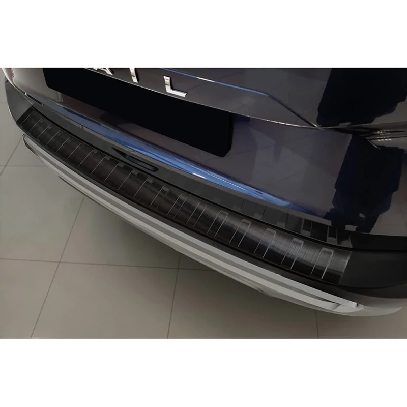 Avisa Black Stainless Steel Rear bumper protector compatible with Nissan X-Trail IV (T33) 2021- 'Ribs'