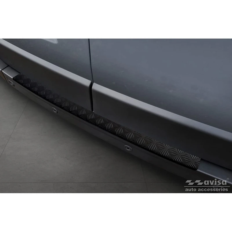 Avisa Matt Black Aluminum Rear bumper protector compatible with Opel Movano/Renault Master II 2010-2018 & 2018-2021 'Riffled Plate'