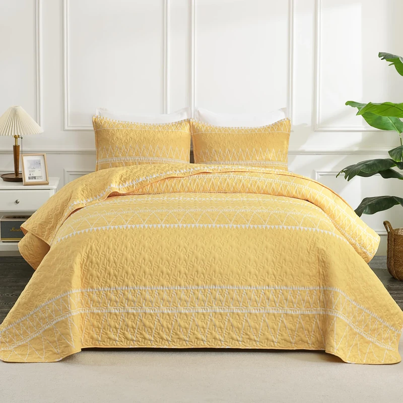 Andency Yellow Quilt Set Oversized King (118x120 Inch), 3 Pieces(1 Striped Triangle Printed Quilt and 2 Pillowcases), Bohemian Summer Lightweight Reversible Microfiber Bedspread Coverlet Sets