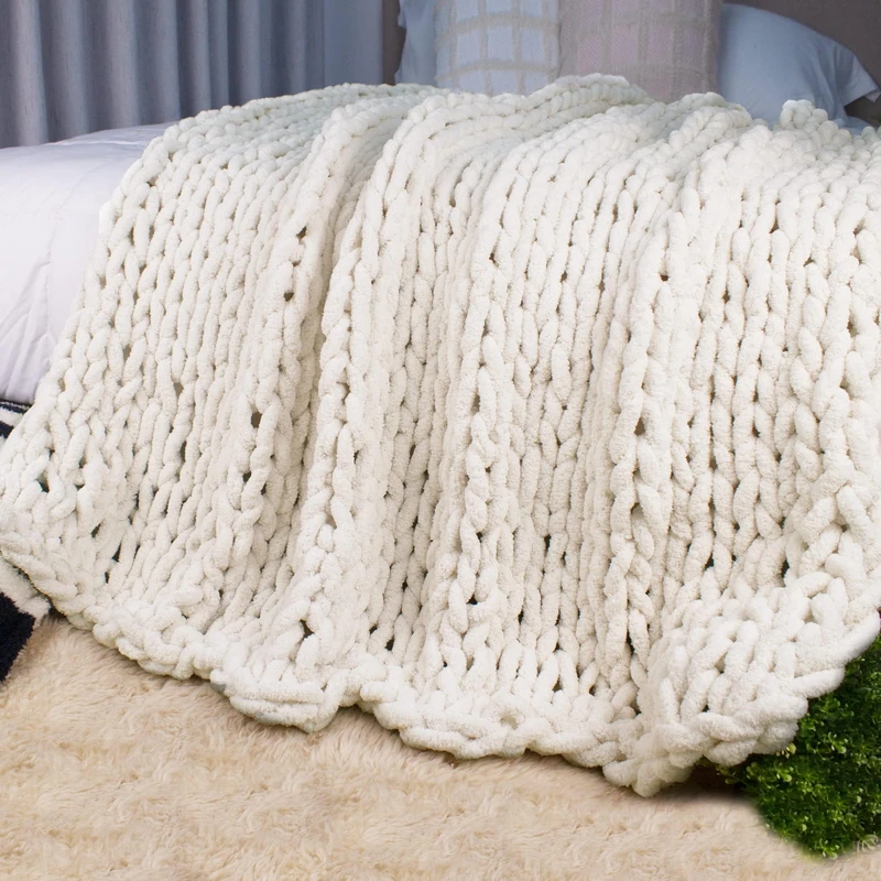 Carriediosa Chunky Knit Throw Blanket 60" X 80" Twin, 100% Hand Made Large Chenille Loop Yarn Soft Fluffy Throws for Couch Sofa Bed, Big Crochet Cozy Heavy Thick Cable Woven Blanket, Cream White